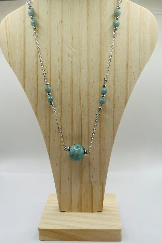 Collier jade de Birmanie - boule centrale de Jade